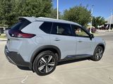 Used 2023 Nissan Rogue SL image 5