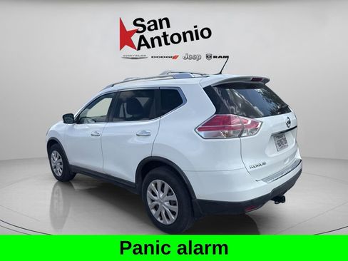 Used 2016 Nissan Rogue S w/ Appearance Package FWD image 4
