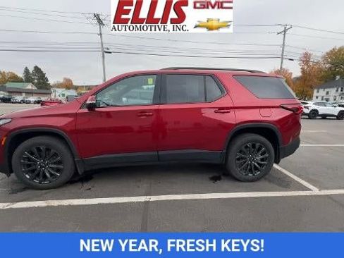 Used 2023 Chevrolet Traverse RS w/ LPO, Floor Liner Package image 5
