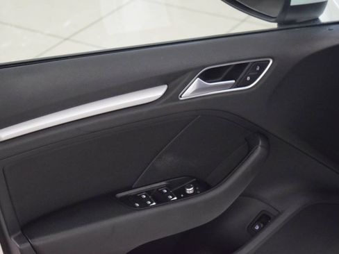 Used 2017 Audi A3 e-tron Premium FWD image 24