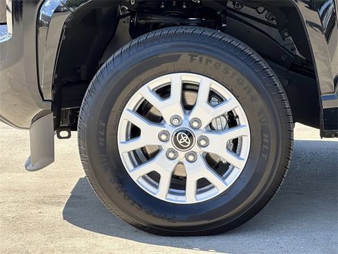Used 2025 Toyota Tacoma SR5 image 9