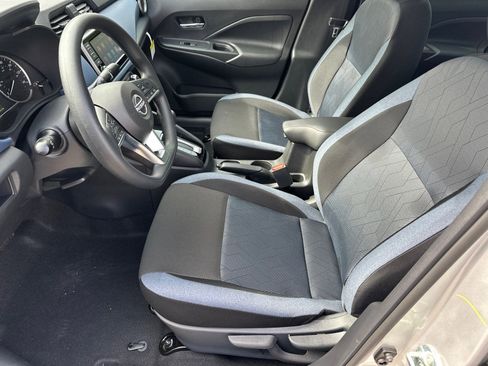 New 2025 Nissan Versa SV w/ Trunk Package FWD image 8
