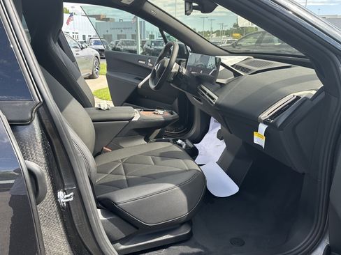 Used 2026 BMW iX xDrive45 w/ Executive Package image 21