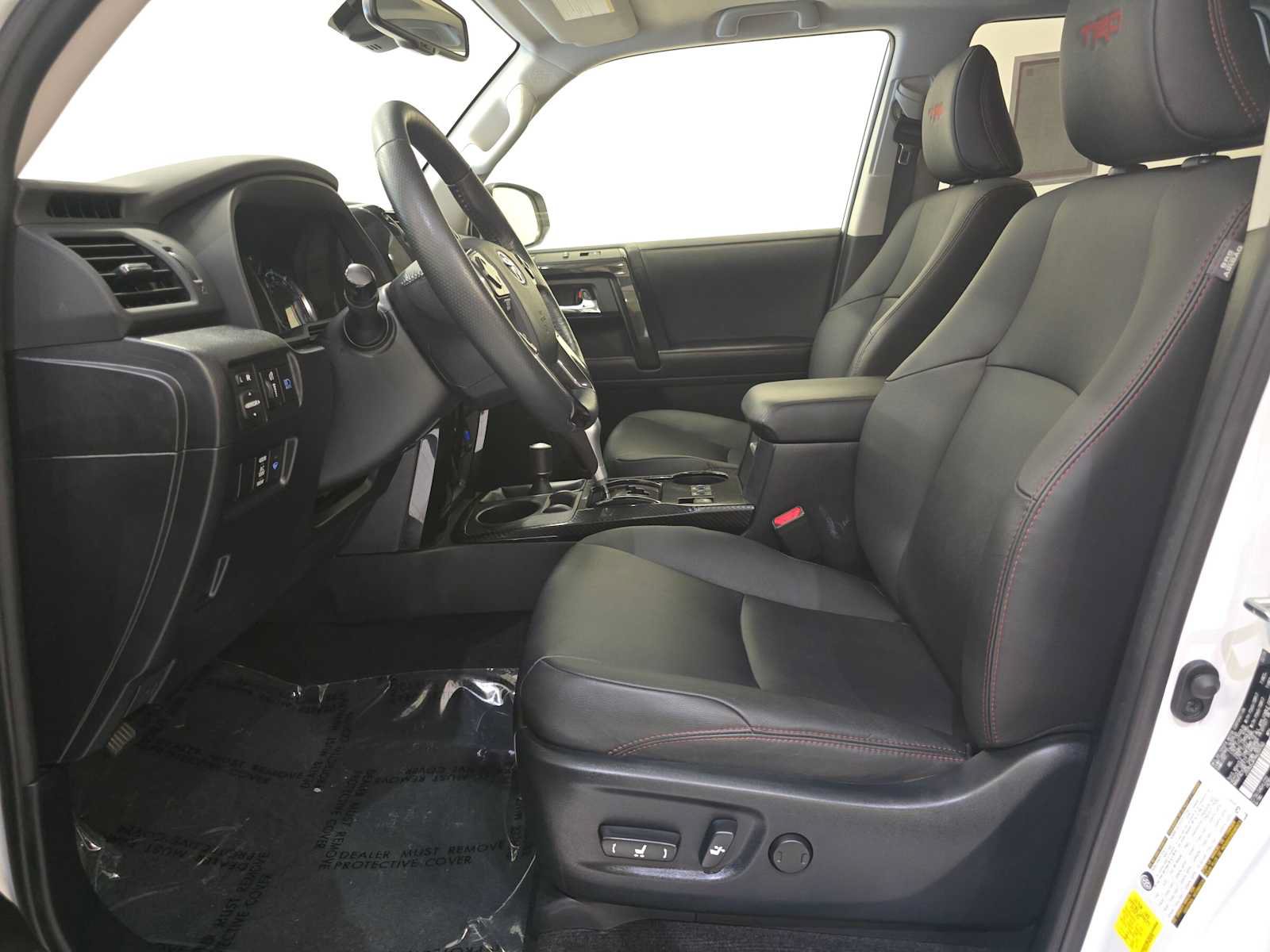 Certified 2024 Toyota 4Runner TRD Off-Road Premium w/ Moonroof Package AWD/4WD image 23