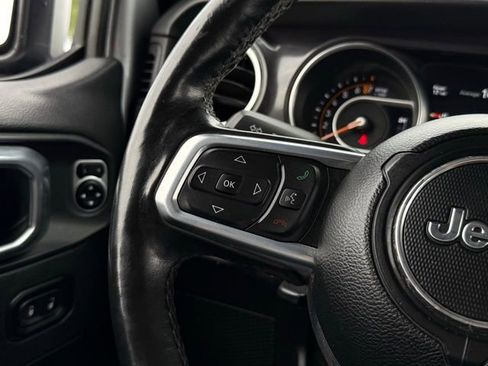 Used 2021 Jeep Wrangler Unlimited Sahara image 11