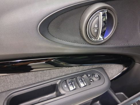Certified 2024 MINI Cooper Clubman S FWD image 23