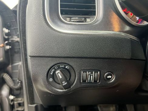 Used 2015 Dodge Charger SXT w/ AWD Plus Group image 18