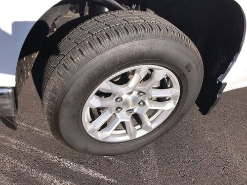 Used 2022 Chevrolet Silverado 1500 LT image 10