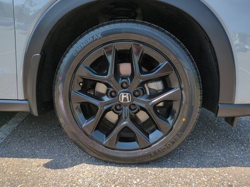 Used 2024 Honda HR-V Sport image 11