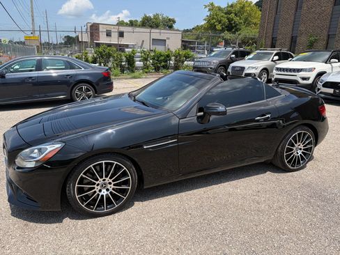 Used 2019 Mercedes-Benz SLC 300 image 19