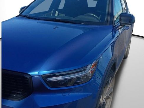 Used 2021 Volvo XC40 T5 R-Design w/ Advanced Package image 40