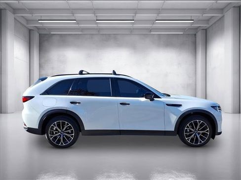 Used 2025 MAZDA CX-70 Plug-In Hybrid w/ Premium Pkg image 2