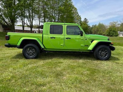 New 2026 Jeep Gladiator Sport