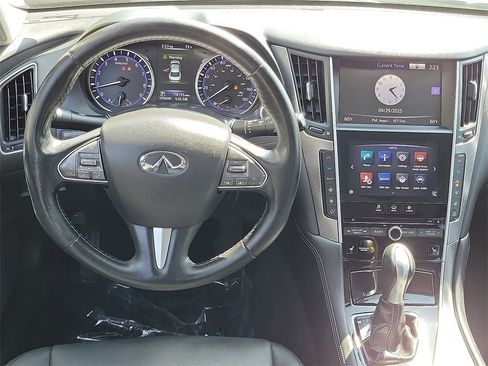 Used 2015 INFINITI Q50 Premium image 3
