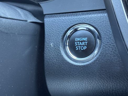 Used 2022 Toyota Camry XLE FWD image 23
