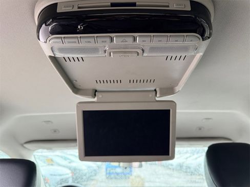 Used 2018 Chrysler Pacifica Touring-L image 22