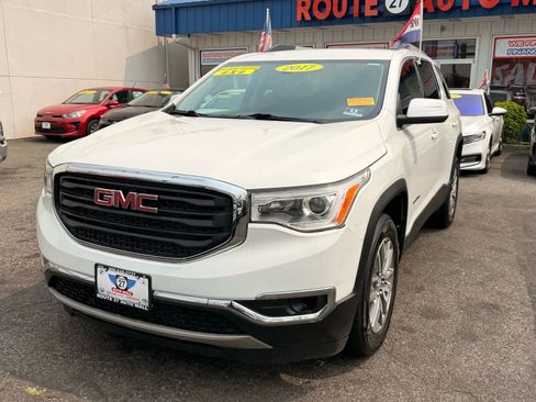 Used 2017 GMC Acadia SLE w/ Driver Alert Package I image 4