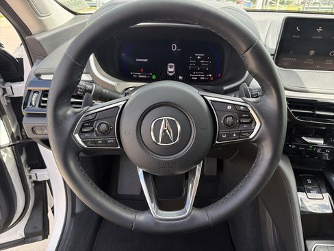 Used 2023 Acura MDX SH-AWD image 18