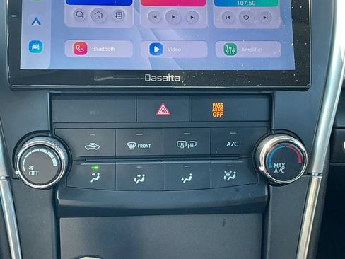 Used 2017 Toyota Camry SE FWD image 28