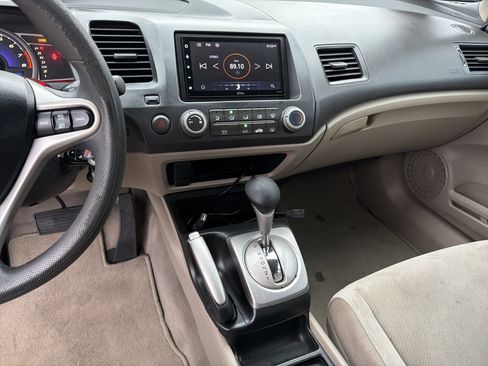 Used 2010 Honda Civic LX image 28