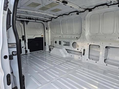 New 2024 Ford E-Transit Low Roof image 8