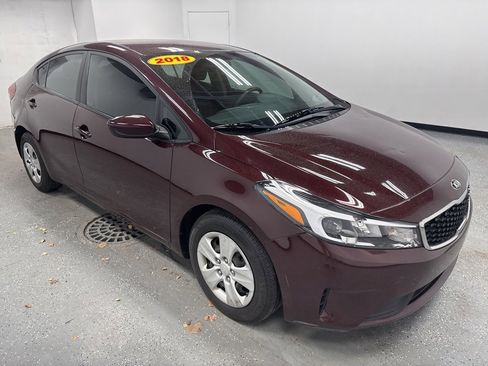Used 2018 Kia Forte LX w/ LX Popular Package image 2