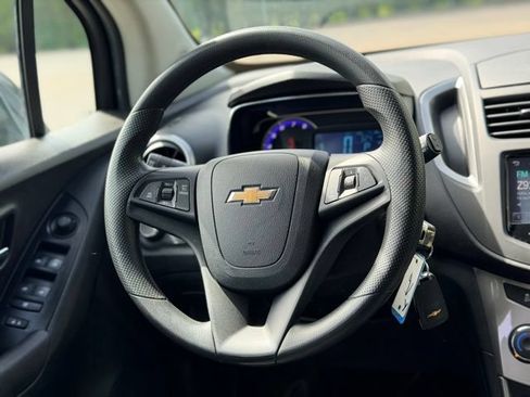Used 2016 Chevrolet Trax LT FWD image 18