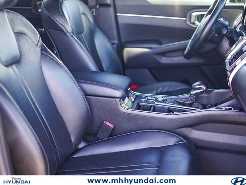 Used 2021 Kia Sorento EX FWD image 16