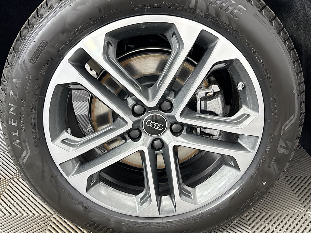 Certified 2025 Audi Q5 Premium Plus w/ Premium Plus AWD/4WD image 32