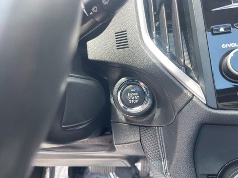 Used 2023 Subaru Forester Premium AWD/4WD image 26