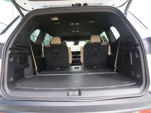 New 2026 Buick Enclave Preferred w/ LPO, Floor Liner Package image 8