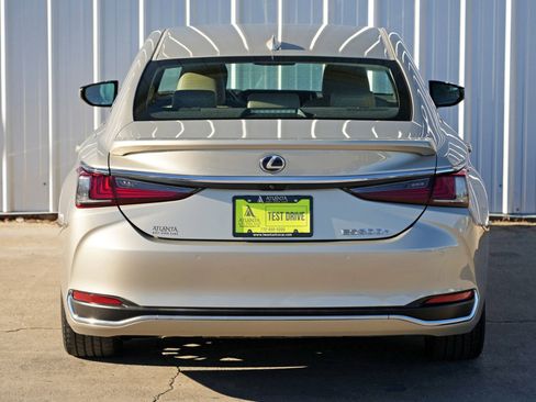 Used 2020 Lexus ES 300h w/ Premium Package image 52