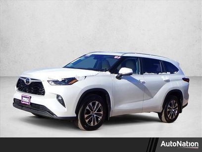 Used 2023 Toyota Highlander XLE