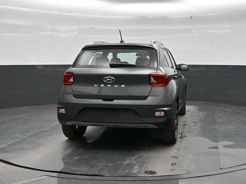 New 2026 Hyundai Venue SEL FWD image 6