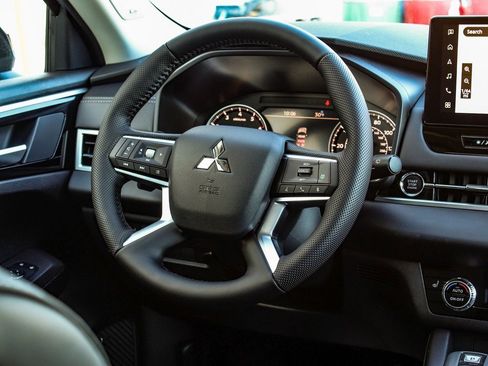 New 2026 Mitsubishi Outlander Trail Edition image 25