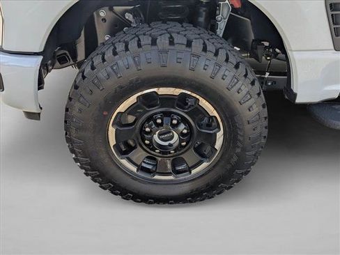 New 2026 Ford F350 Platinum w/ Tremor Off-Road Package AWD/4WD image 9