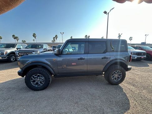 New 2025 Ford Bronco Badlands AWD/4WD image 4