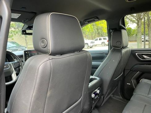 Used 2024 GMC Yukon SLT AWD/4WD image 27