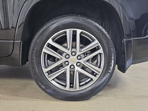 Certified 2023 Chevrolet Traverse High Country AWD/4WD image 41