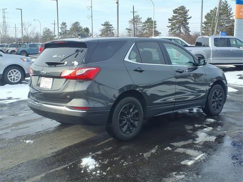 Used 2019 Chevrolet Equinox LT w/ Driver Convenience Package image 6
