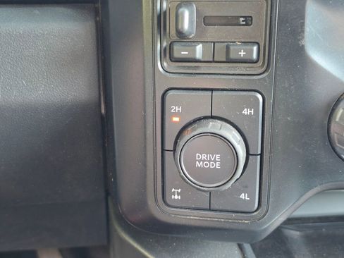 Used 2023 Ford F350 Lariat w/ Chrome Package AWD/4WD image 32