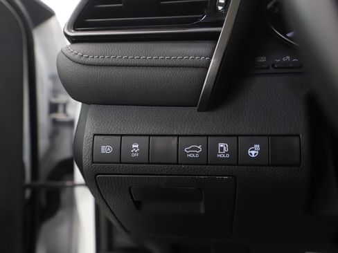 Used 2024 Toyota Camry SE image 22