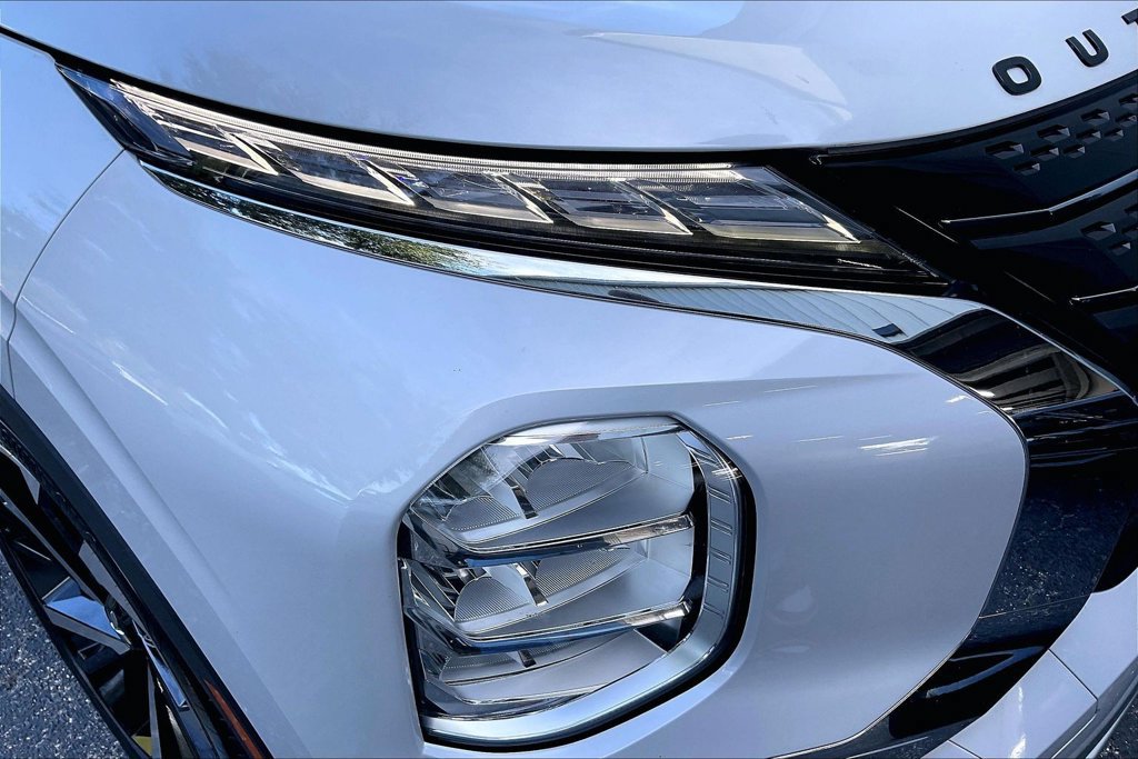 Used 2022 Mitsubishi Outlander SE FWD image 24
