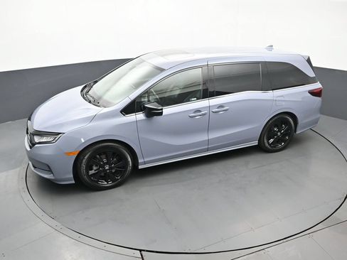Used 2023 Honda Odyssey Sport image 41