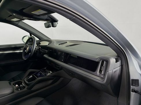 New 2026 Porsche Cayenne AWD/4WD image 31