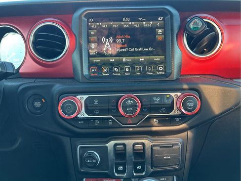 Used 2023 Jeep Wrangler Rubicon w/ Steel Bumper Group image 15