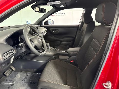 Used 2024 Honda HR-V Sport image 15
