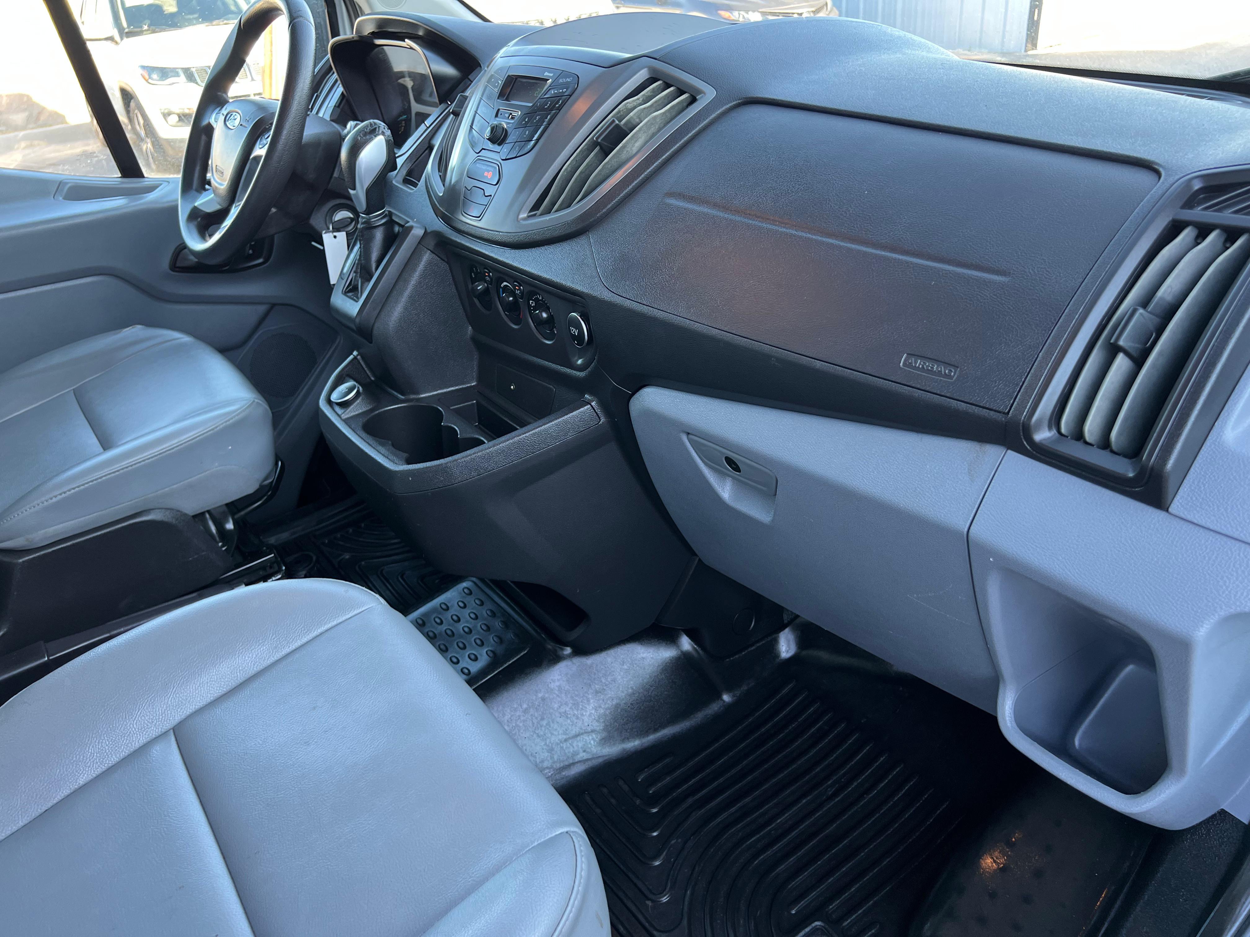 Used 2019 Ford Transit 250 148 High Roof RWD image 16