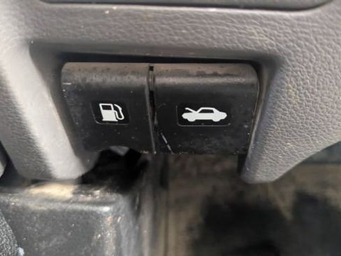 Used 2019 Nissan NV200 S image 28