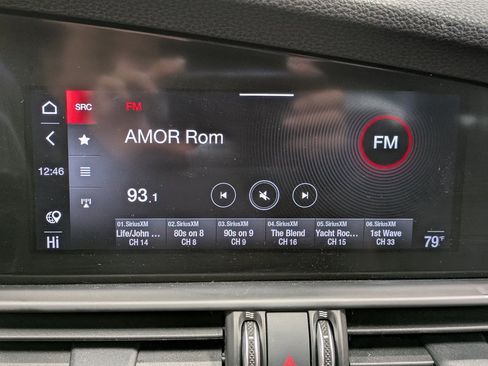 Used 2022 Alfa Romeo Giulia Sprint image 11